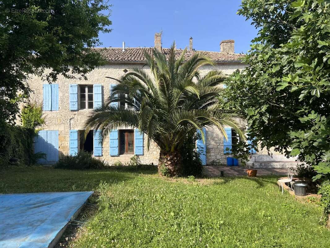 Maison à SAINT-CLAR