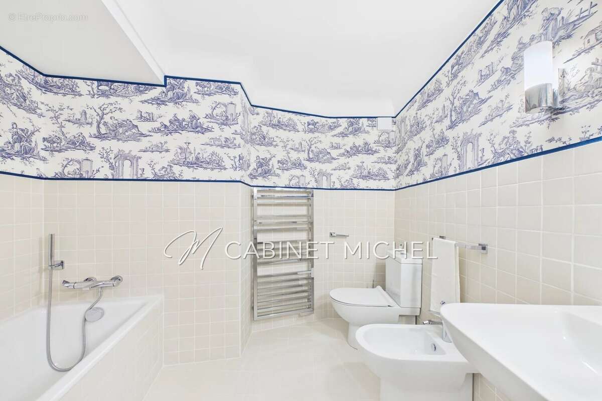 Maison 326 m² à Chateauneuf-Grasse  - photo 6