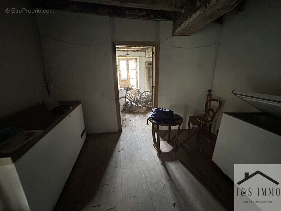 Maison à SAINT-LAURENT-DE-CERIS