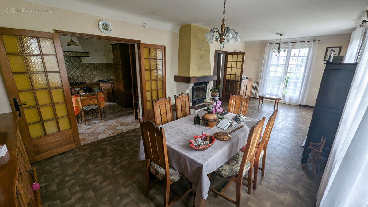 Maison à MAGNE