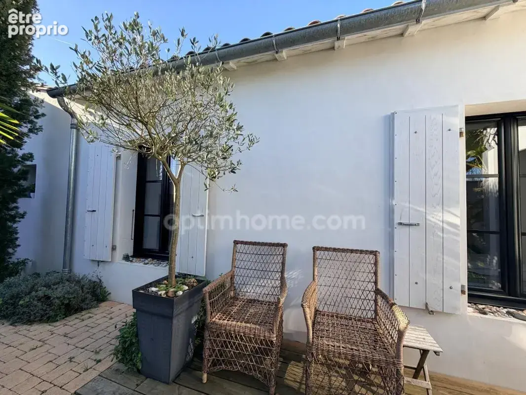 A saisir maison de plain pieds récente en  plein cœur du village  au Bois-Plage-en-Ré – - photo 11