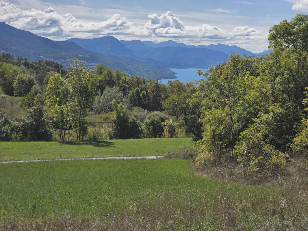 Terrain à PUY-SAINT-EUSEBE