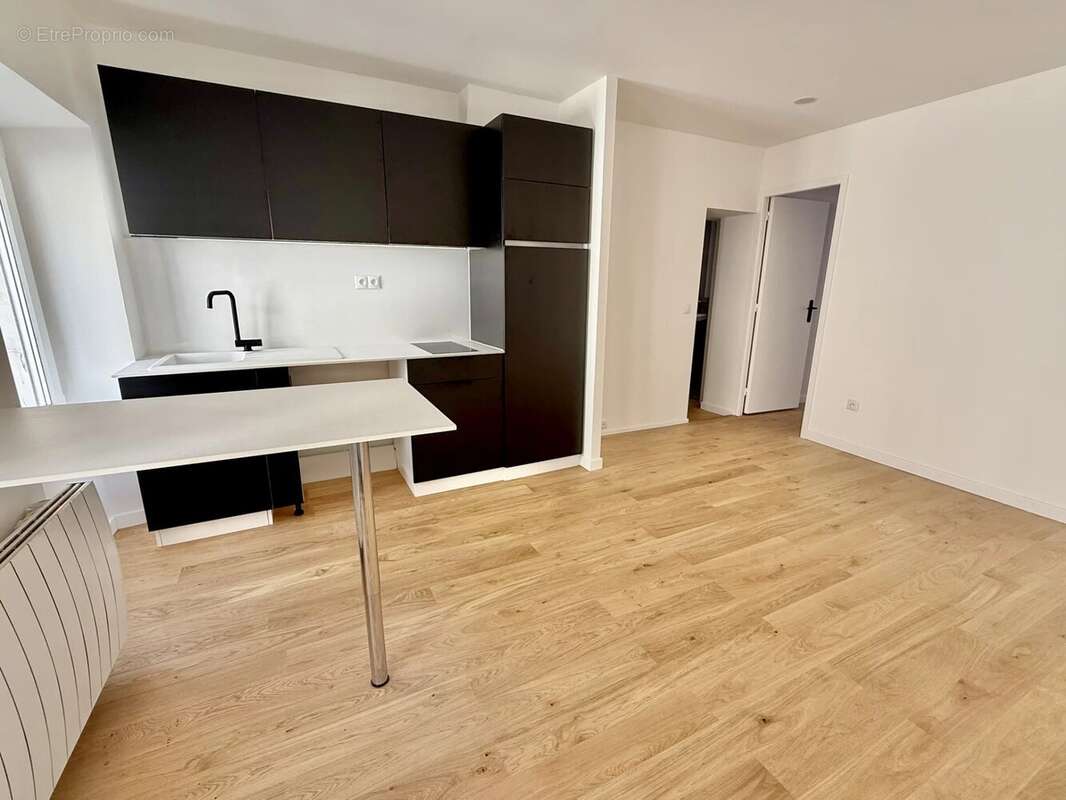 Appartement à PARIS-11E