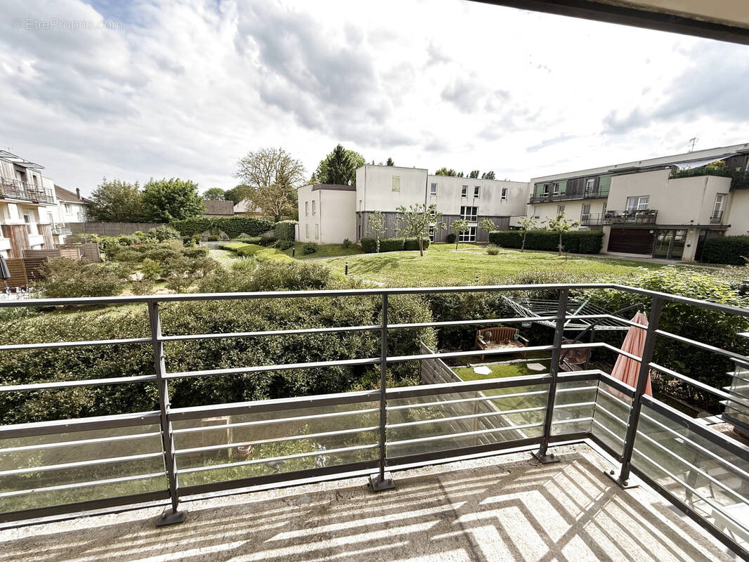 Appartement à SURVILLIERS