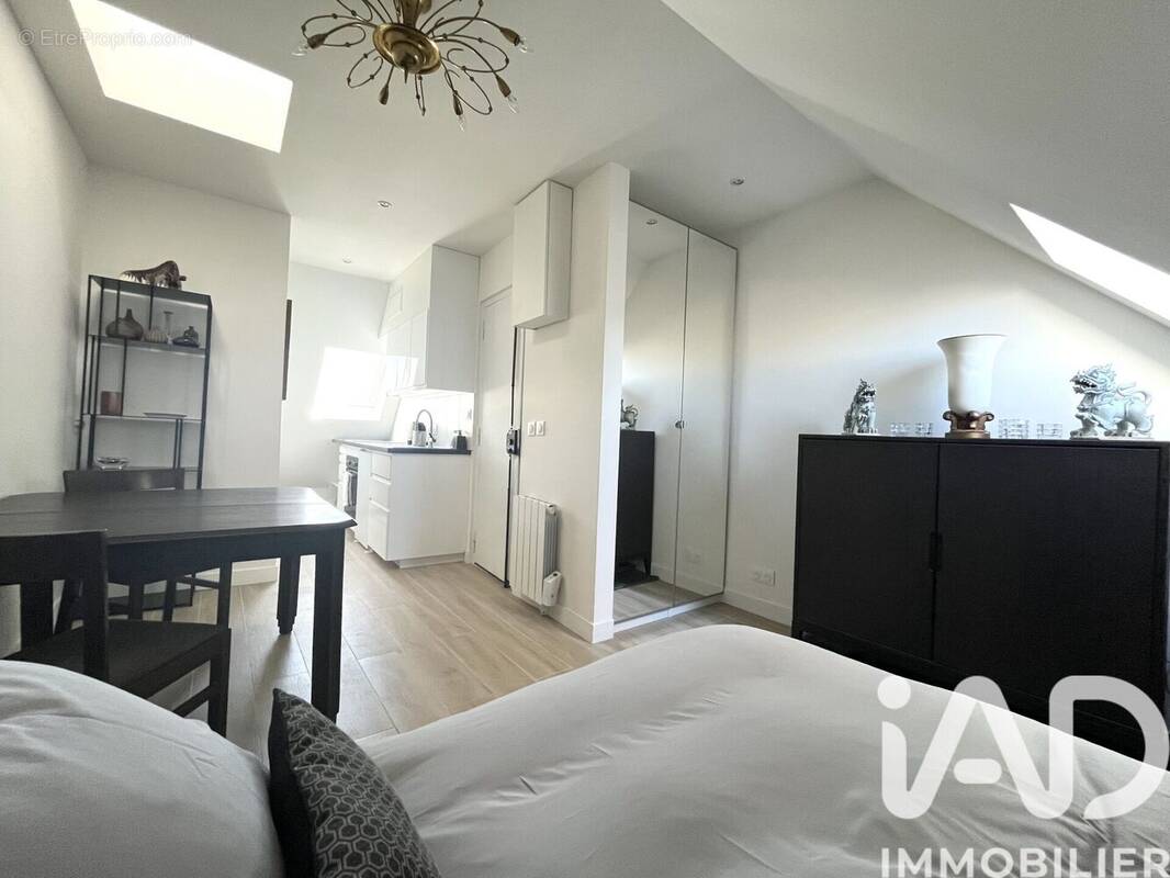 Photo 1 - Appartement à PARIS-10E
