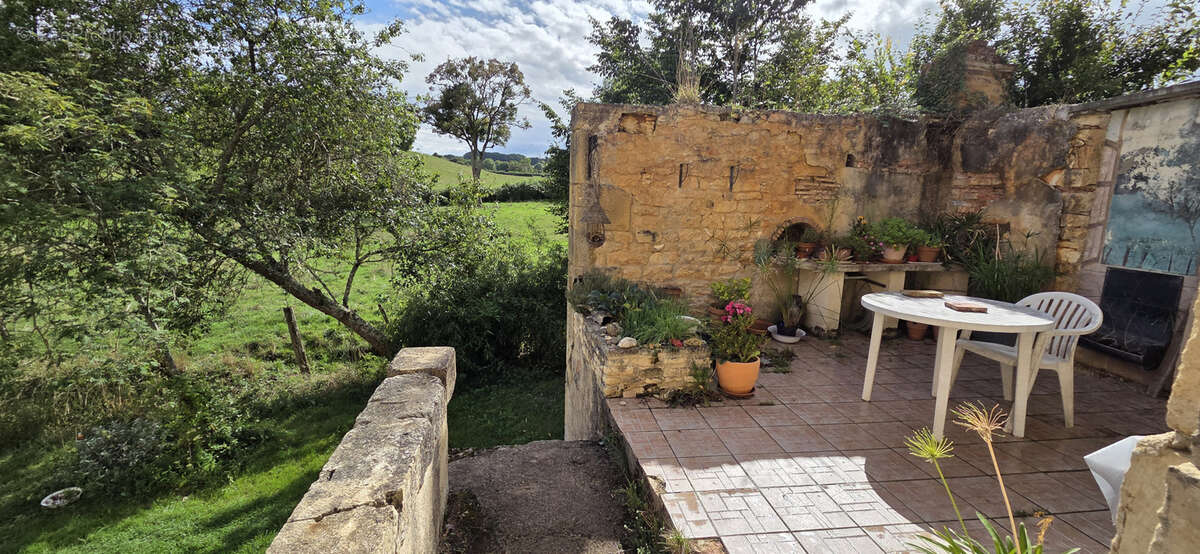 Maison à CUNCY-LES-VARZY