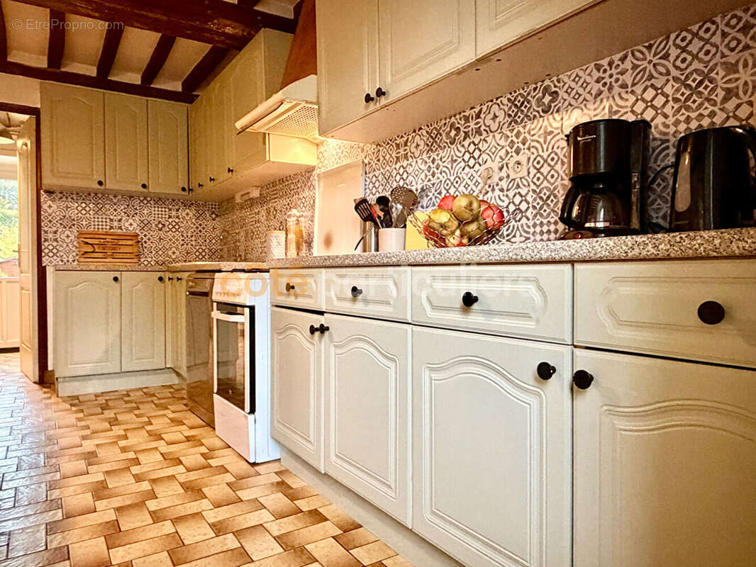 Charmante maison en pierre - MONTPINCHON - photo 7