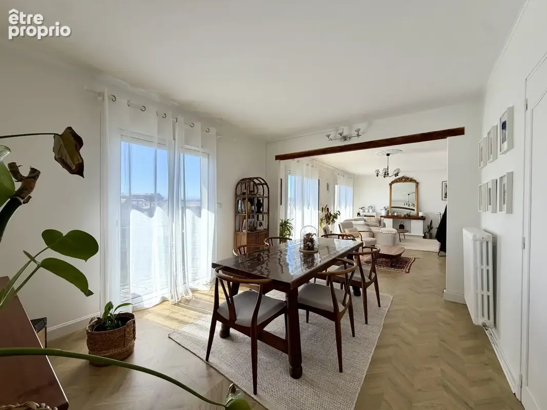Appartement lumineux avec balcon sur le canal du Midi et deux places de stationnement - photo 7