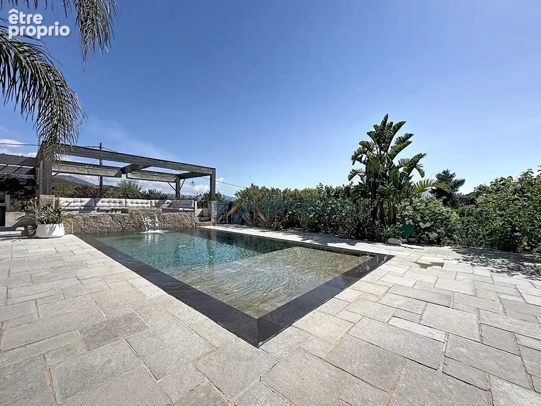 Villa contemporaine de plain-pied avec piscine, prestations haut de gamme - photo 2