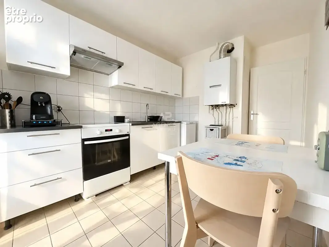Appartement Poissy 3 pièce(s) 70m2 - photo 8