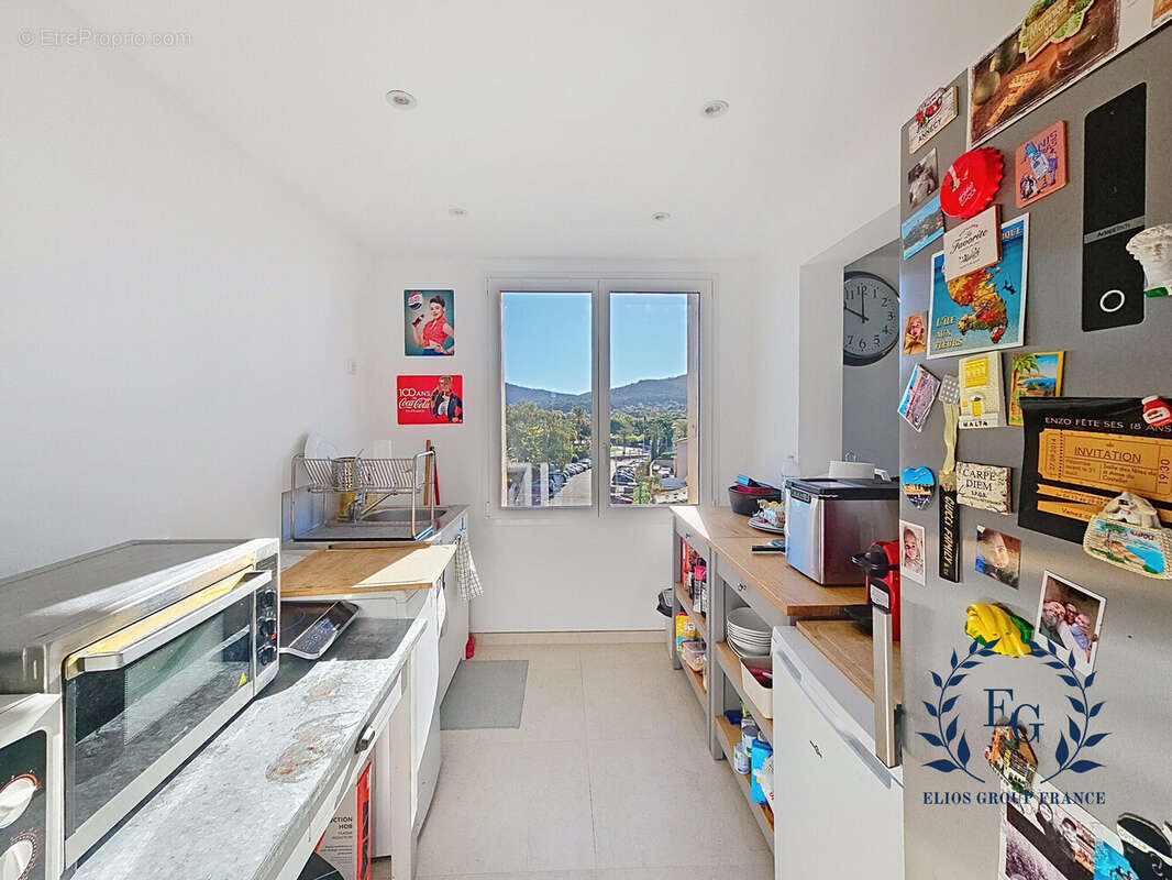 Appartement à SAINT-CYR-SUR-MER