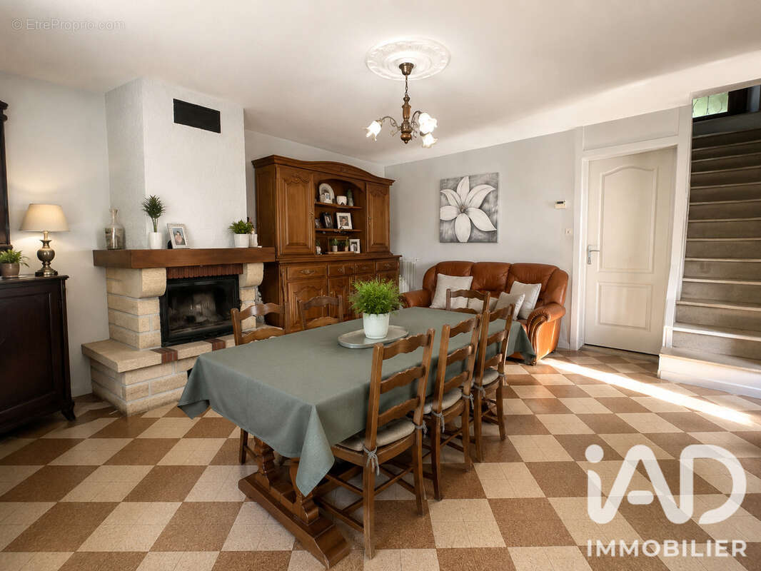 Maison 107 m² à Nouzonville  - photo 4