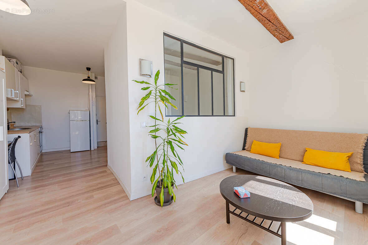 Appartement à MARSEILLE-2E