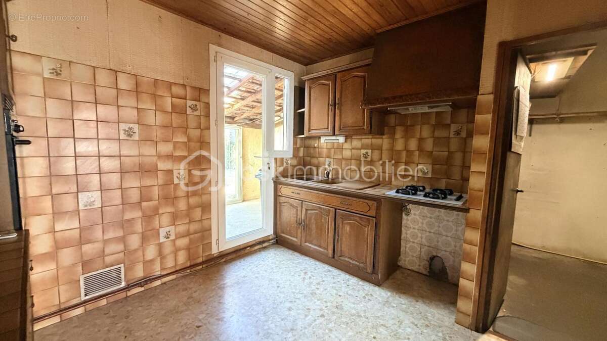 Maison à SAINT-ESTEVE