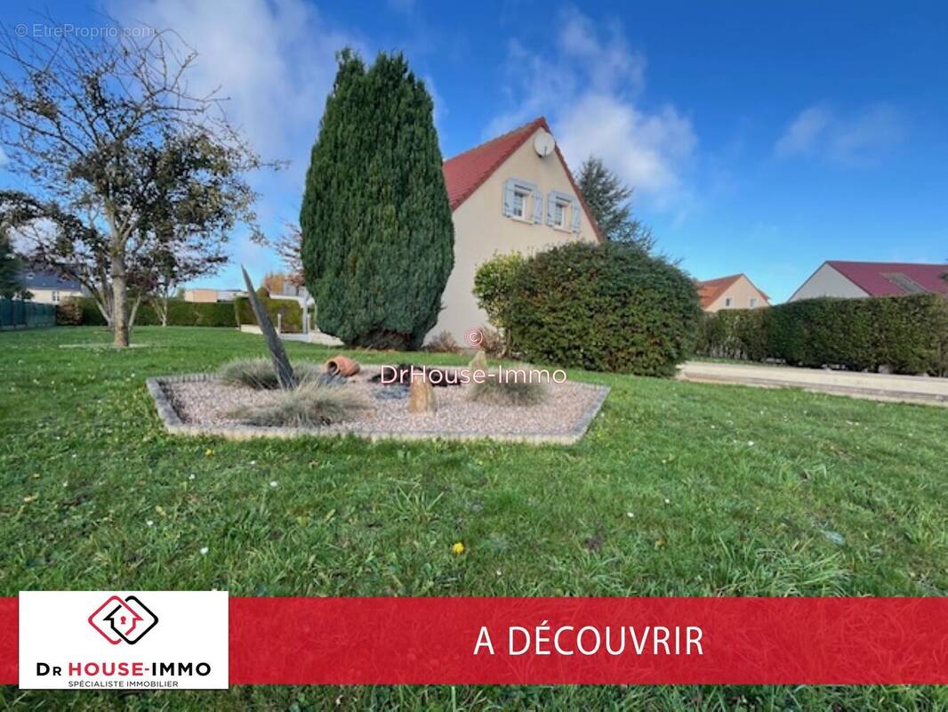 Maison à SAINTE-CROIX-SUR-MER