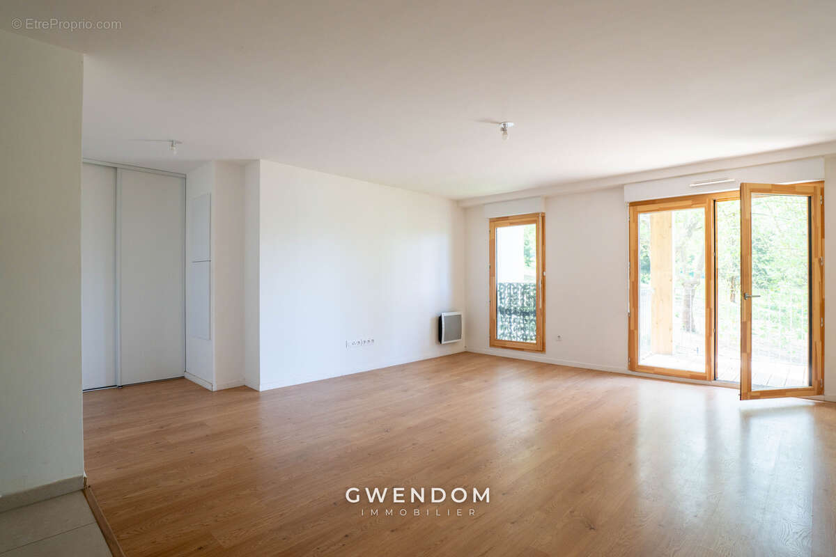 Appartement à TORCY
