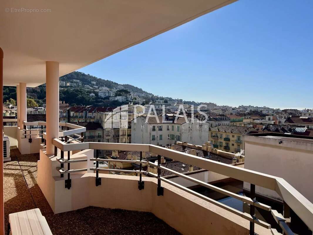 Appartement à NICE
