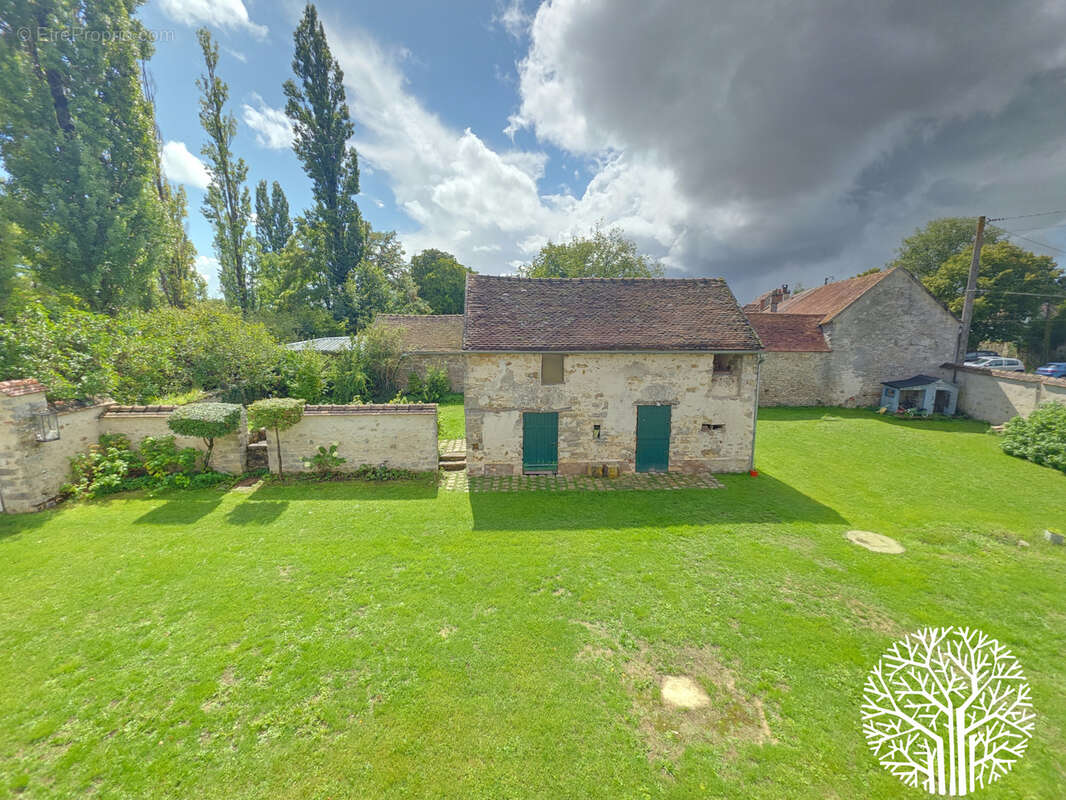 Maison à MILLY-LA-FORET