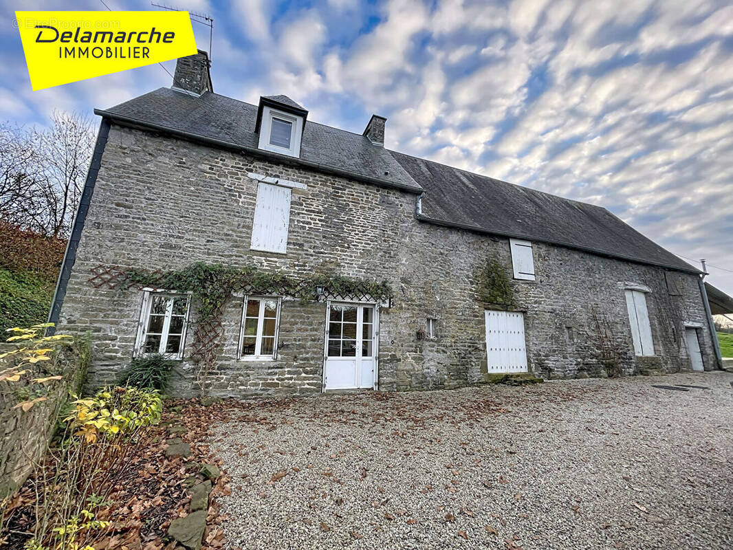 Maison à SAINTE-MARIE-OUTRE-L'EAU