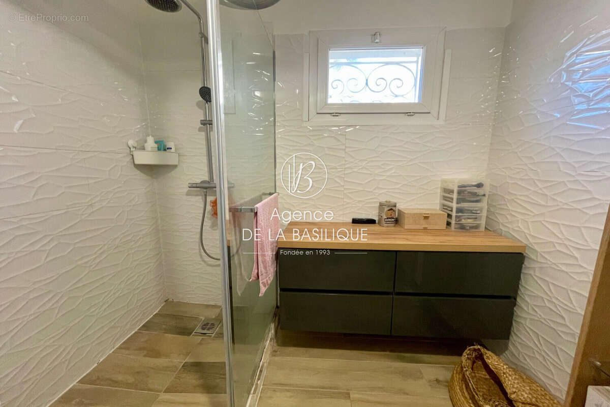 Maison à SAINT-MAXIMIN-LA-SAINTE-BAUME