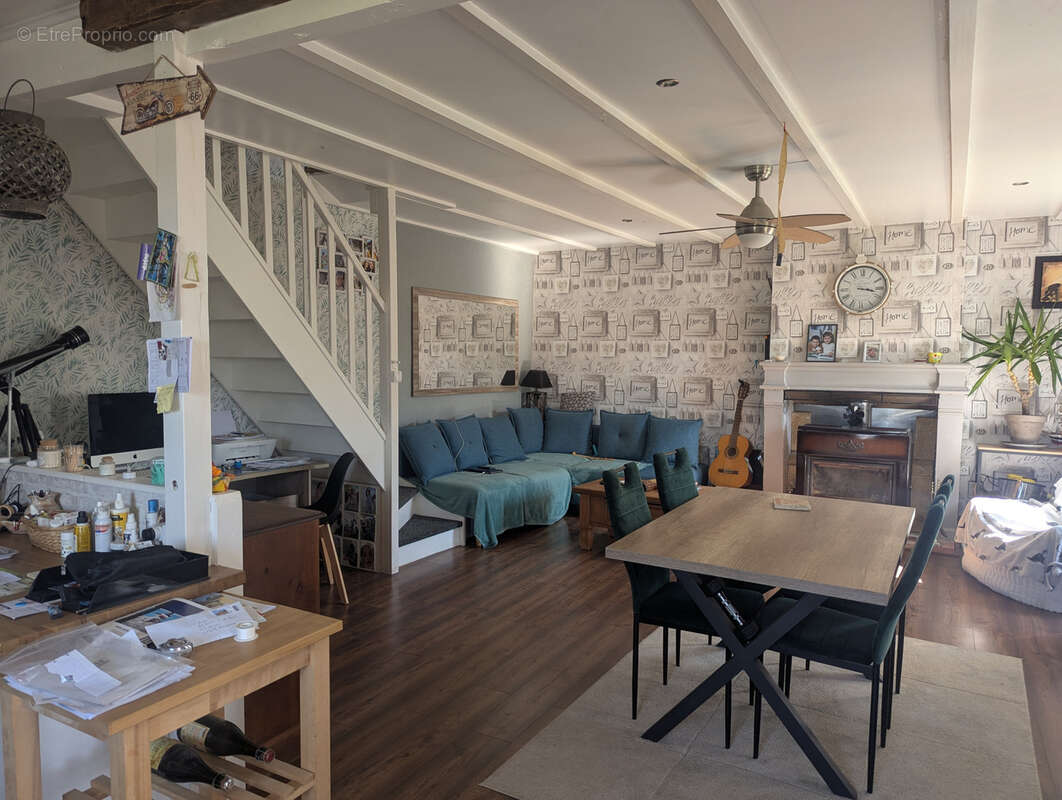 Maison à SAINT-GERMAIN-DE-LUSIGNAN