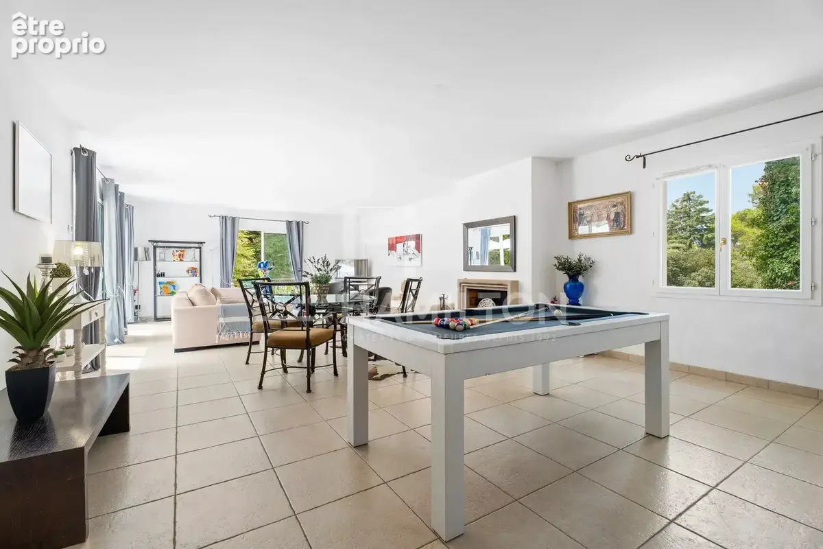 Villa de prestige au sein d’un domaine privé d’exception avec vue panoramique - photo 5