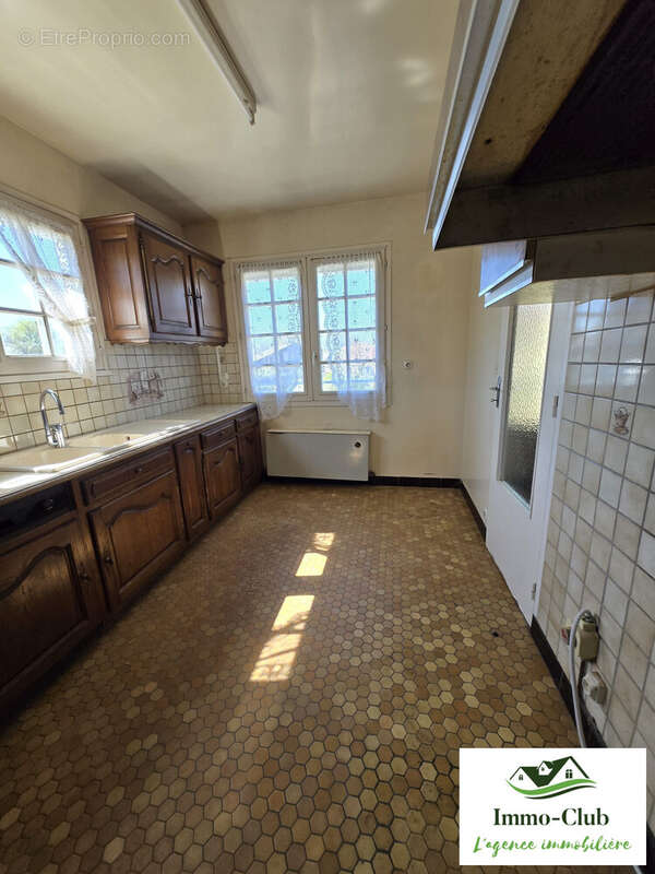 Maison à MOULINS-ENGILBERT