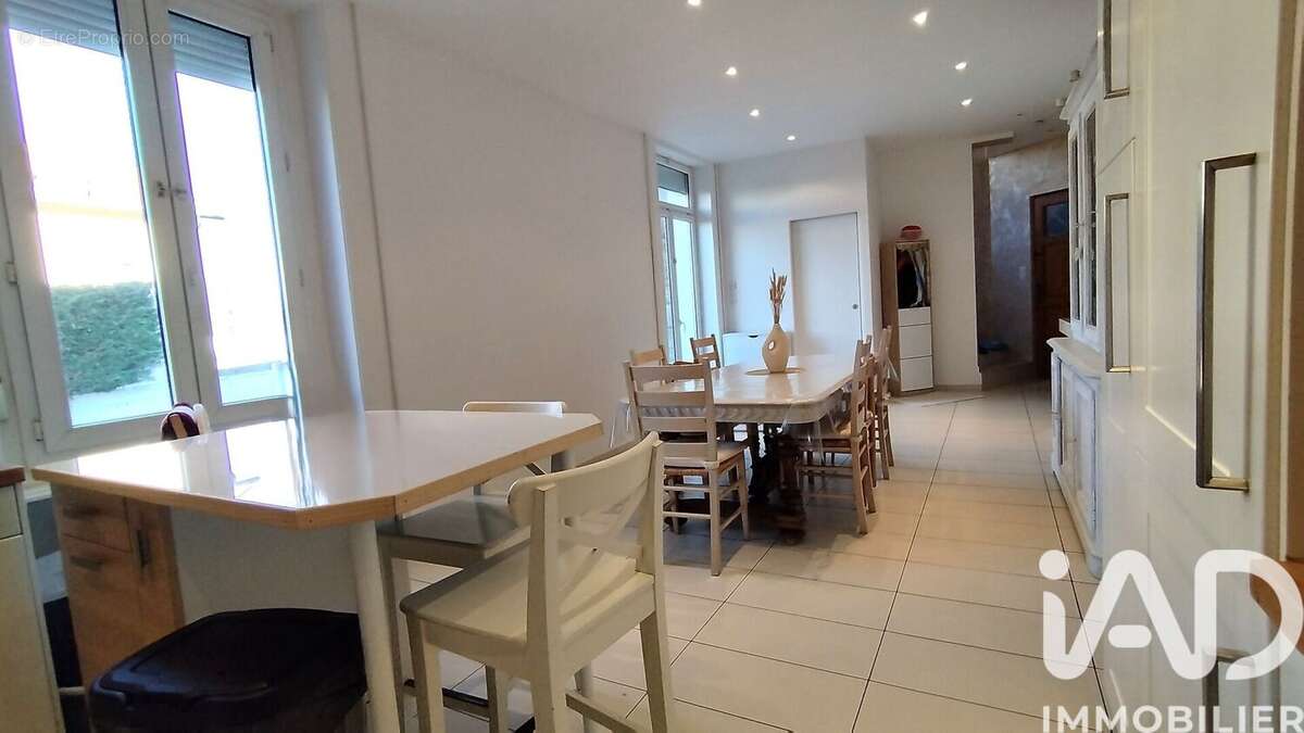 Photo 6 - Appartement à SAINT-ETIENNE