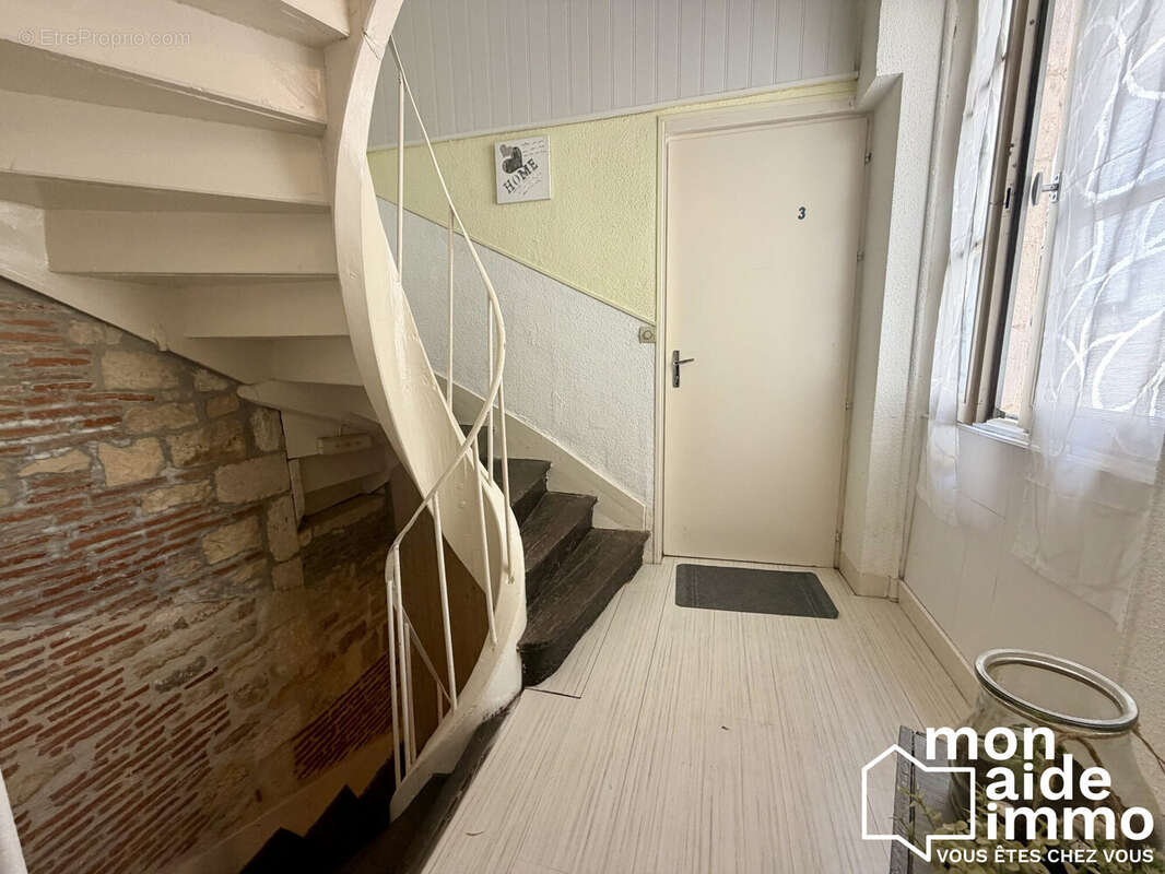 Appartement 220 m² à Ruffec  - photo 8