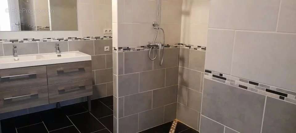 Maison à BAZINCOURT-SUR-SAULX