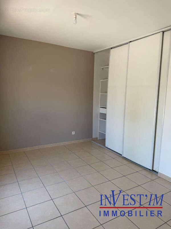 Maison de 2010 - centre ville - photo 11