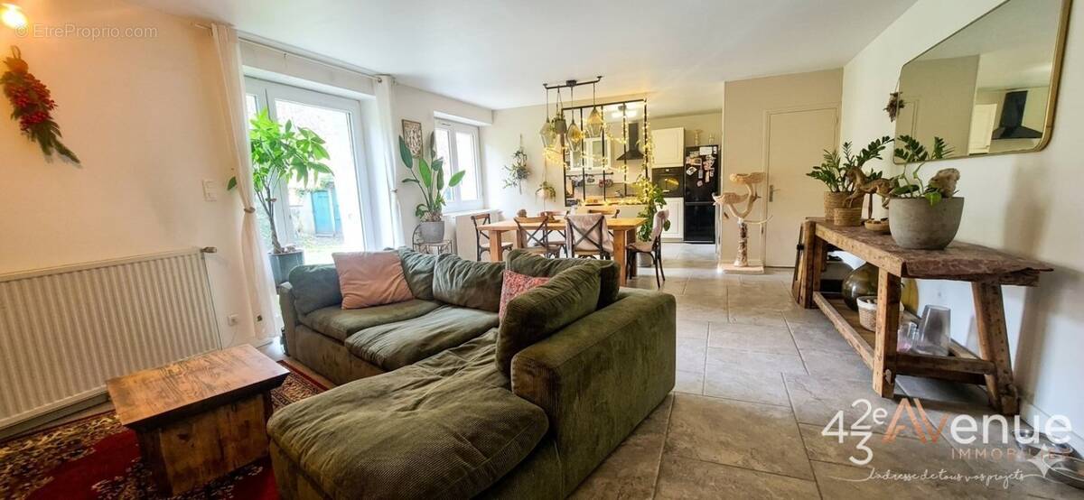 Appartement à SAINT-ETIENNE