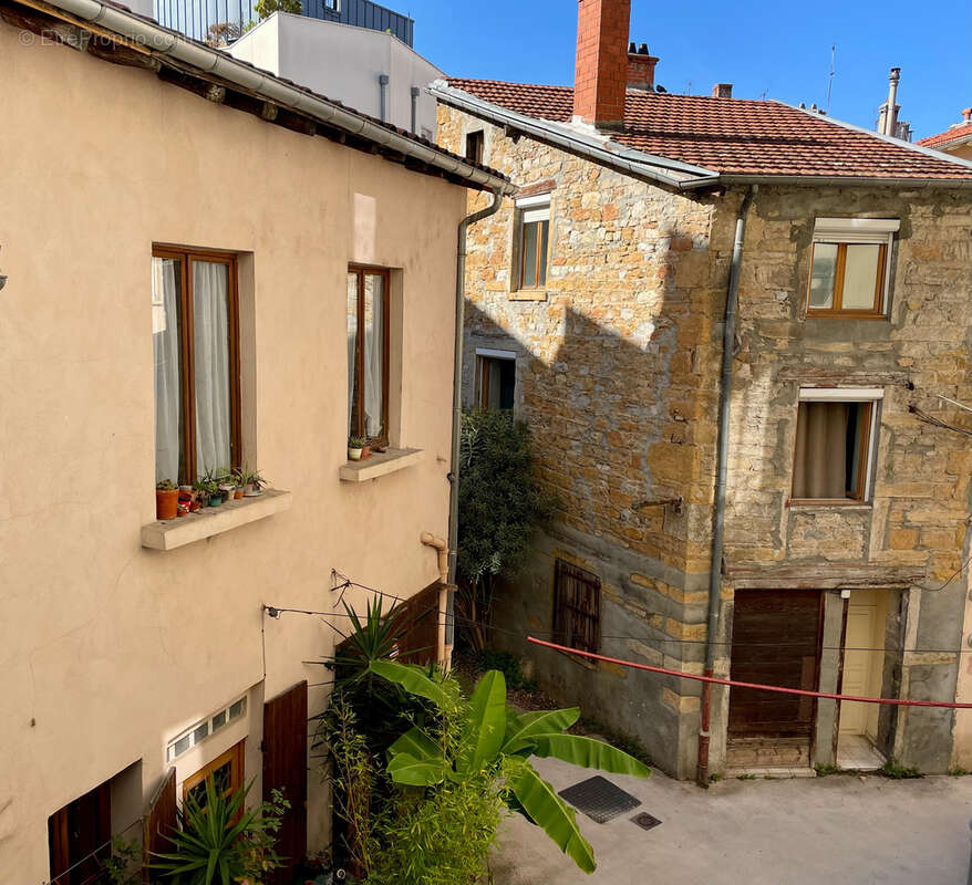 Appartement à LYON-9E