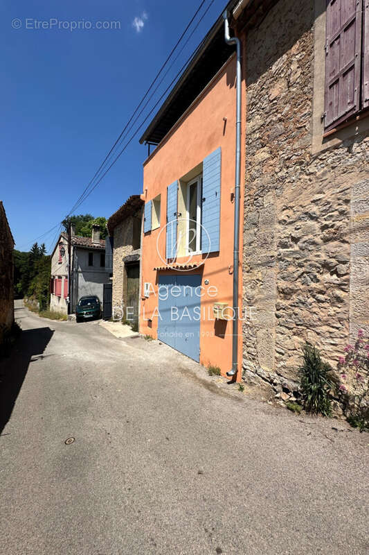Maison à BRAS