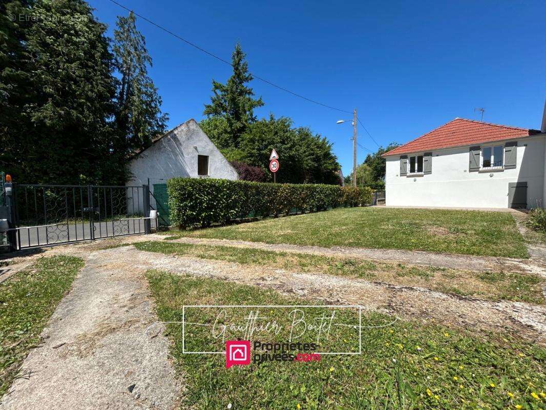 Maison à ROZAY-EN-BRIE