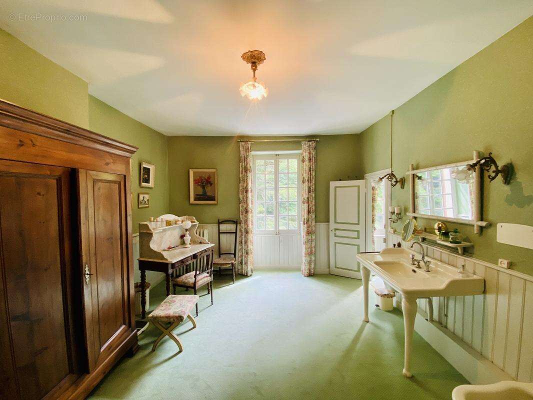 Maison à LES MARTYS