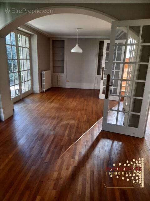 Maison 220 m² à Parthenay  - photo 5