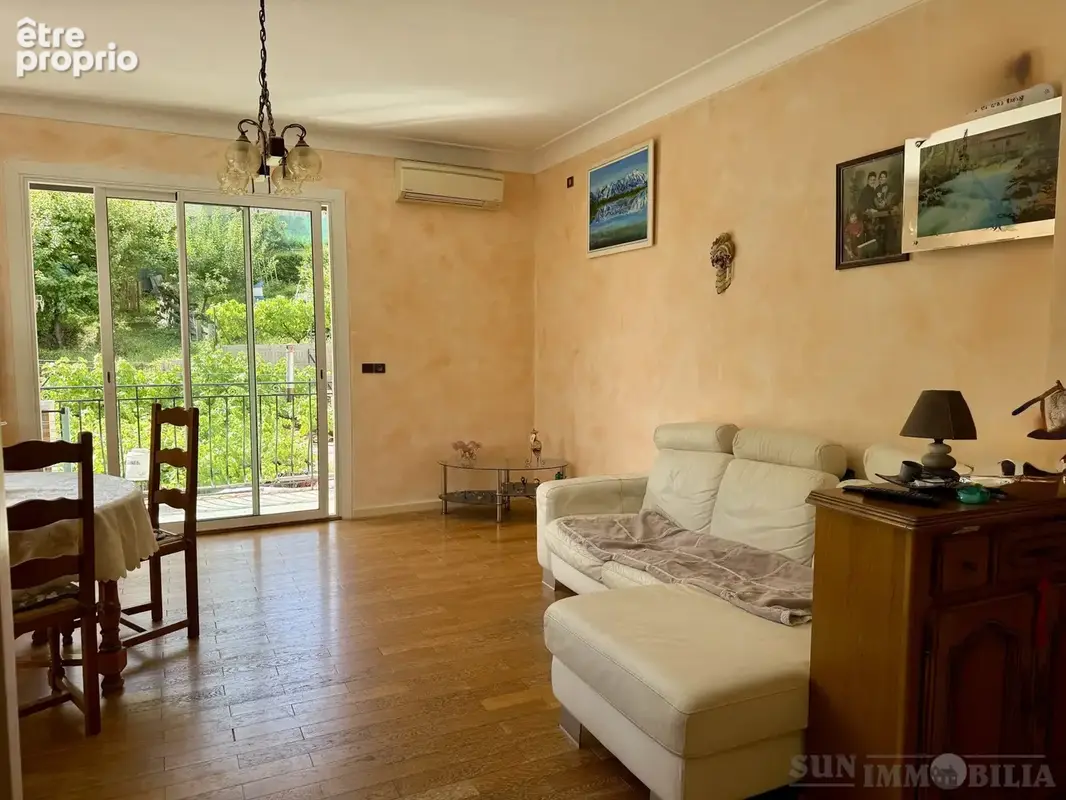Appartement à SAINT-JEANNET