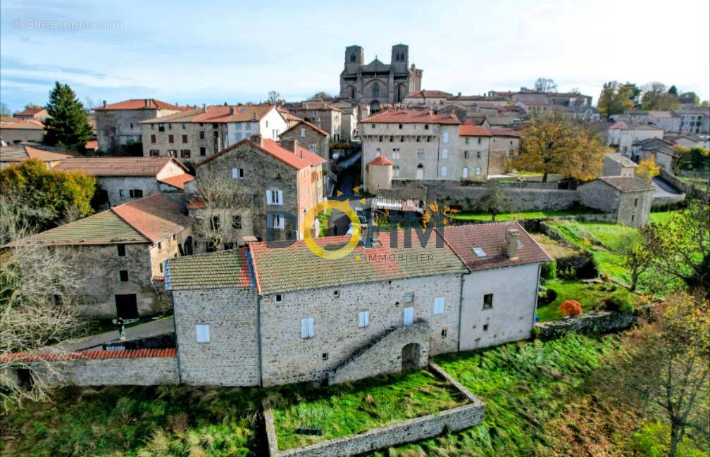 Maison à LA CHAISE-DIEU