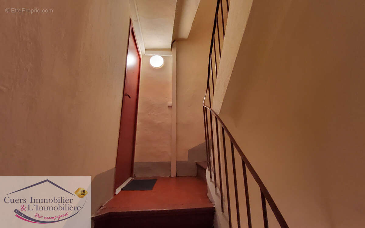Appartement à CUERS