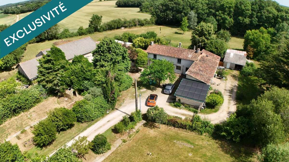 Photo 2 - Maison à SAVIGNY-LEVESCAULT