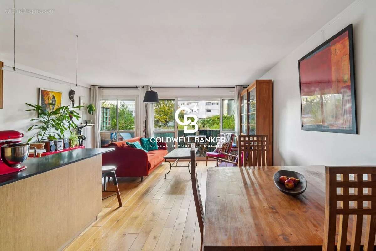 Appartement à PARIS-19E