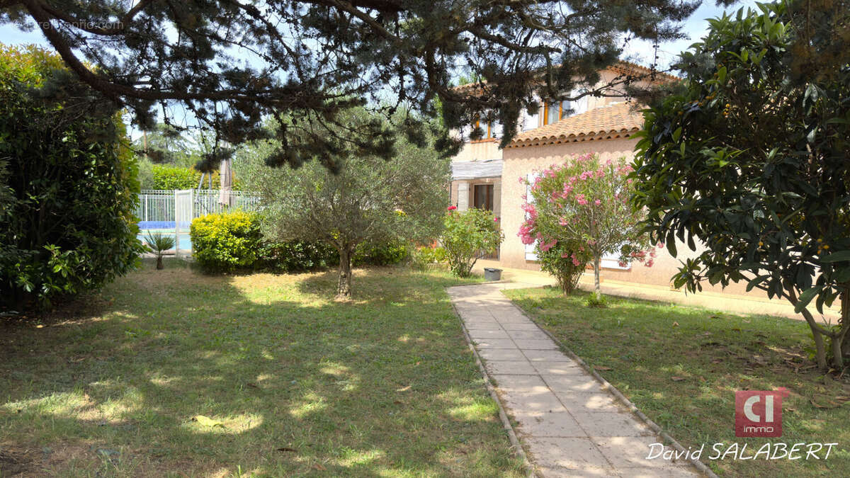 Le val - villa familiale avec piscine, garage et terrain plat de 1 645 m² - photo 15
