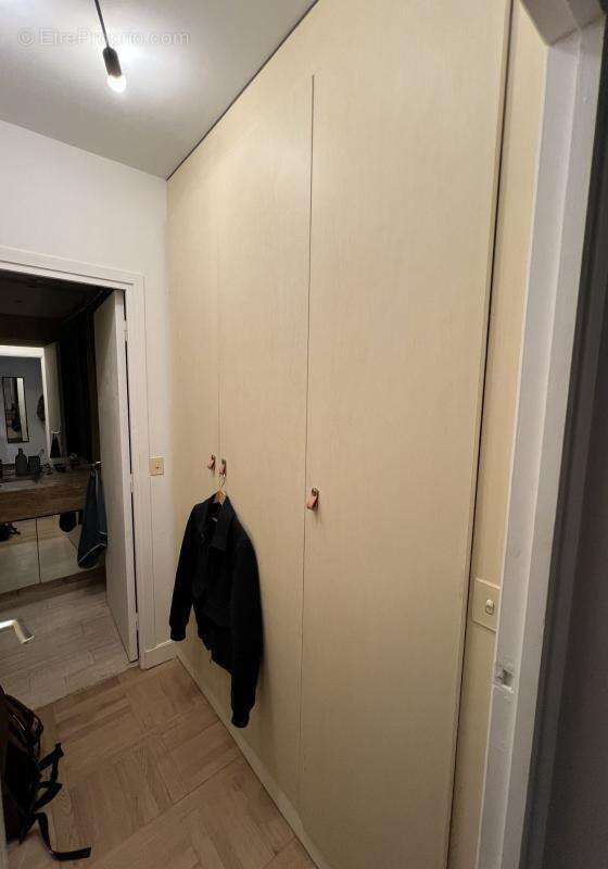 Appartement à PARIS-7E