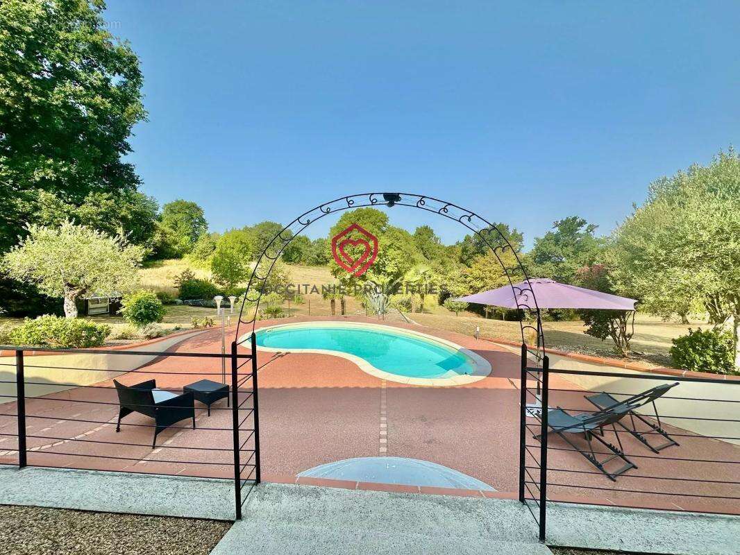 Magnifique ferme avec piscine, dépendances, lac et 6,2 hectares de terrain proche Miélan Gers - photo 10