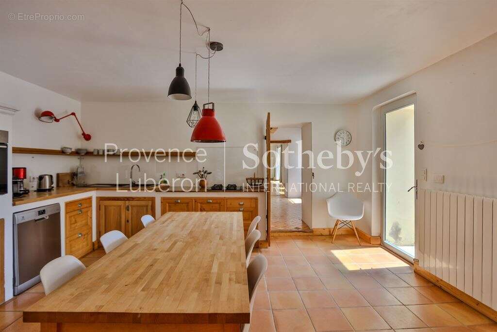 Maison à SAUMANE-DE-VAUCLUSE