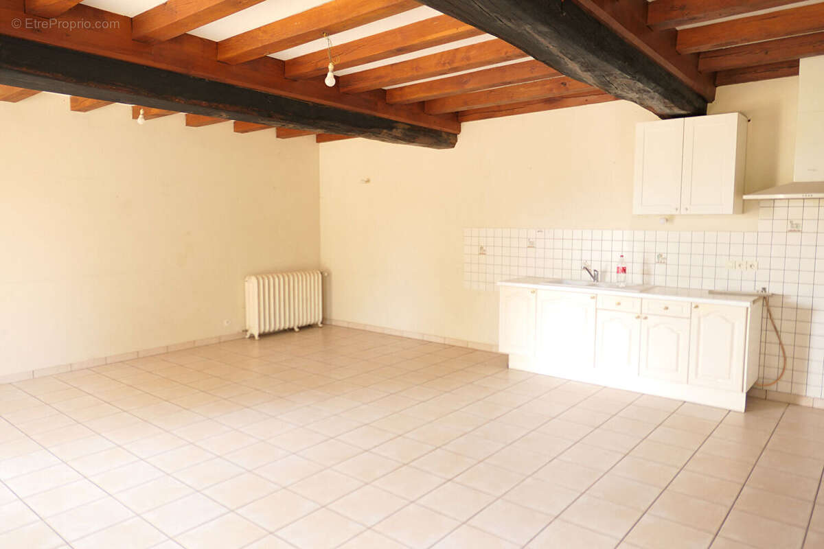 Maison 105 m² à Saint-Pois  - photo 4