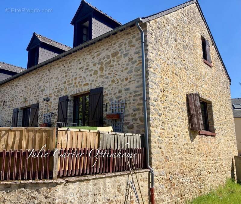 Maison à SABLE-SUR-SARTHE
