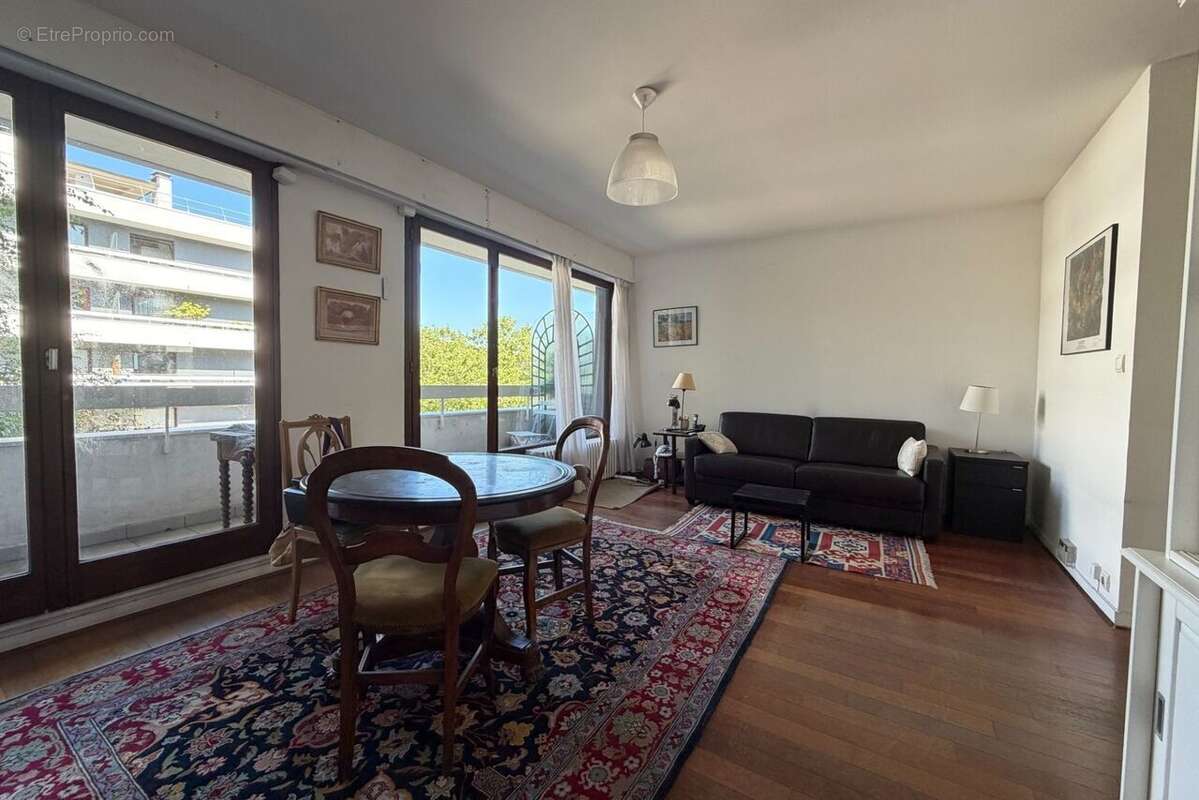 Appartement 47 m² à Sevres  - photo 3