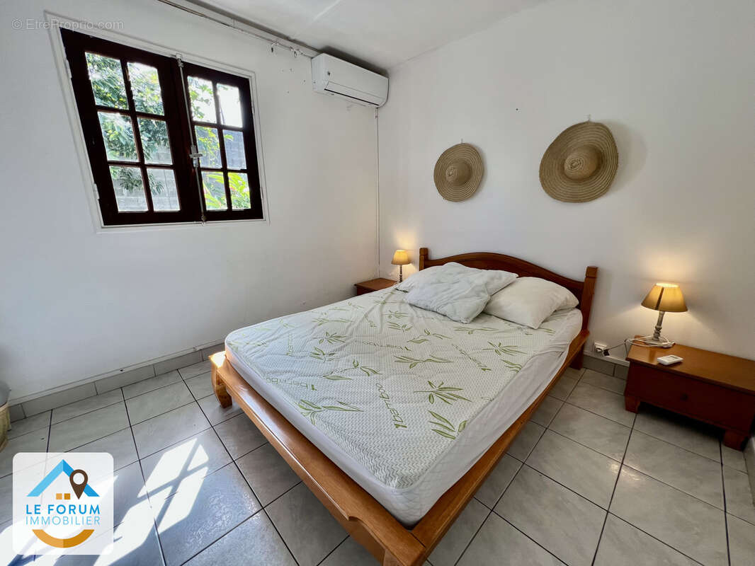 Saint joseph 97480 - villa avec piscine - beaux volumes - rendement locatif - proche de toutes commodités - photo 4